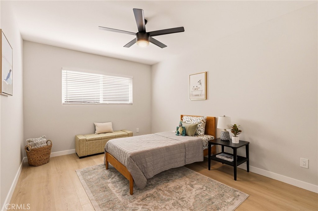 2134 W 237th