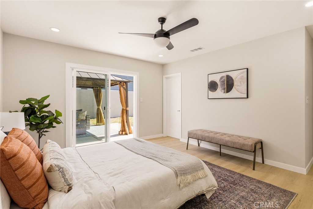 2134 W 237th