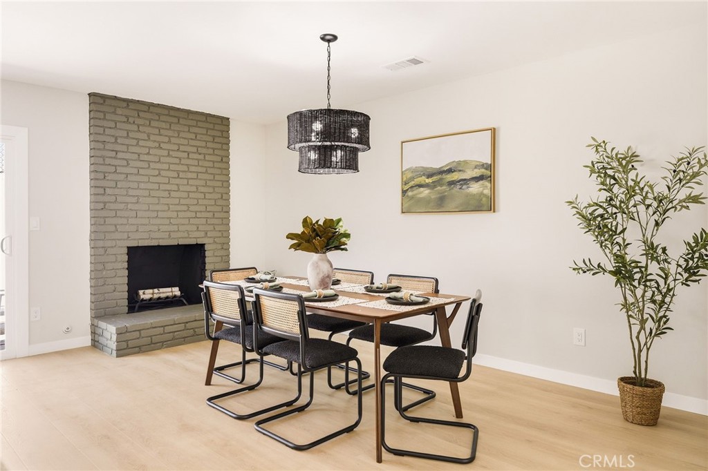 2134 W 237th