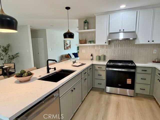 2134 W 237th