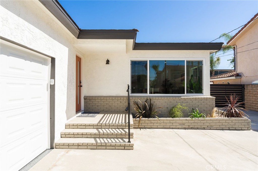 2134 W 237th