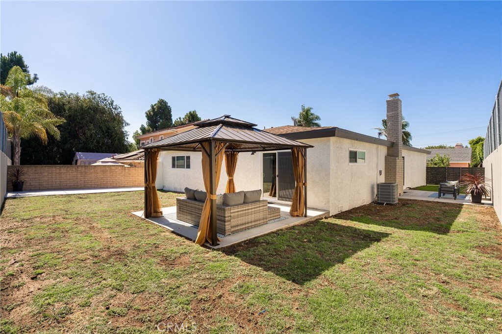 2134 W 237th