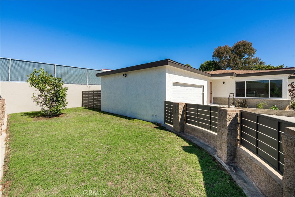 2134 W 237th