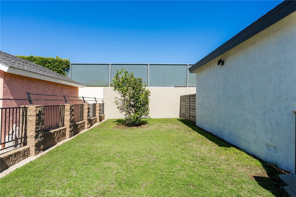 2134 W 237th