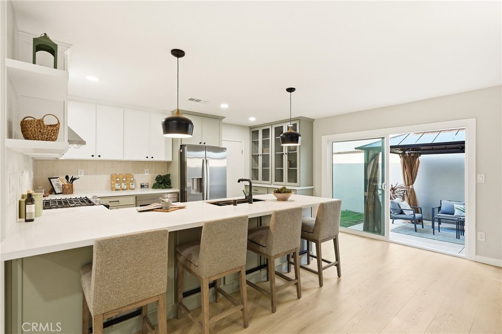 2134 W 237th