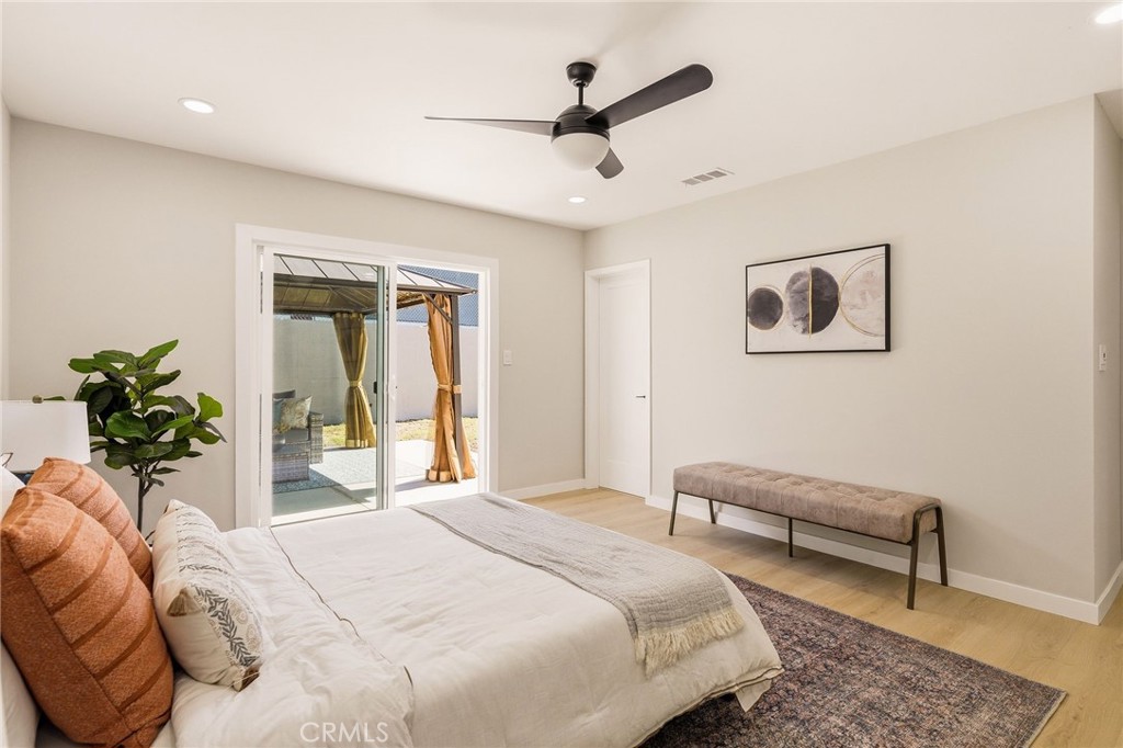 2134 W 237th