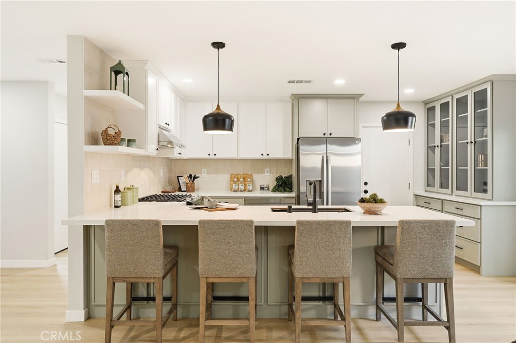 2134 W 237th