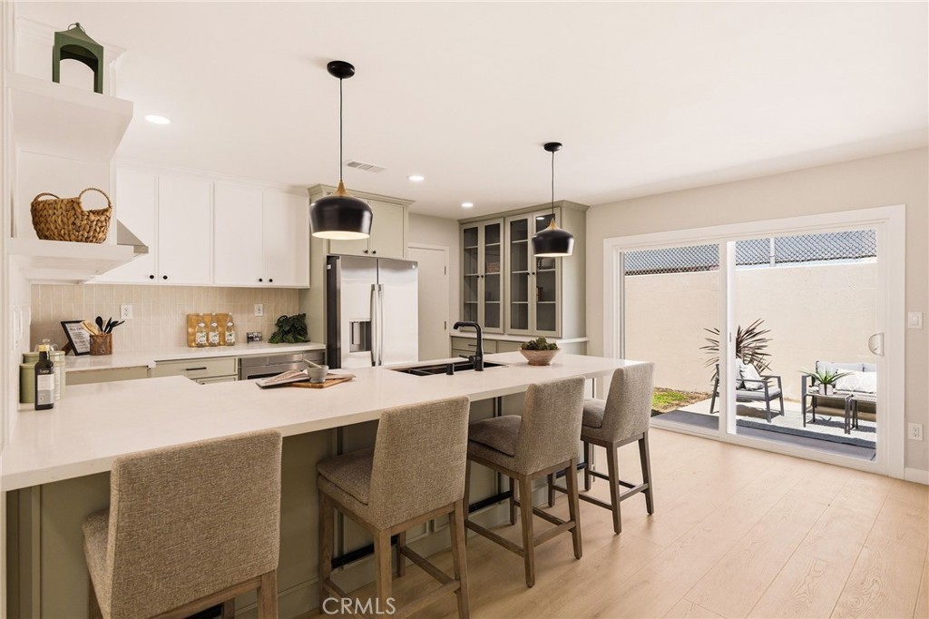 2134 W 237th