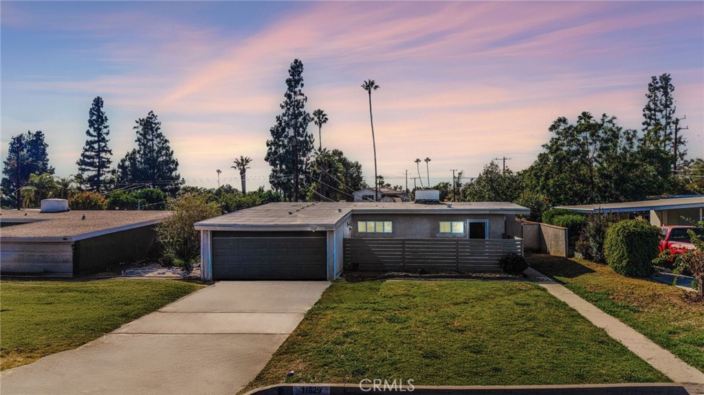 11529 Starlight Avenue