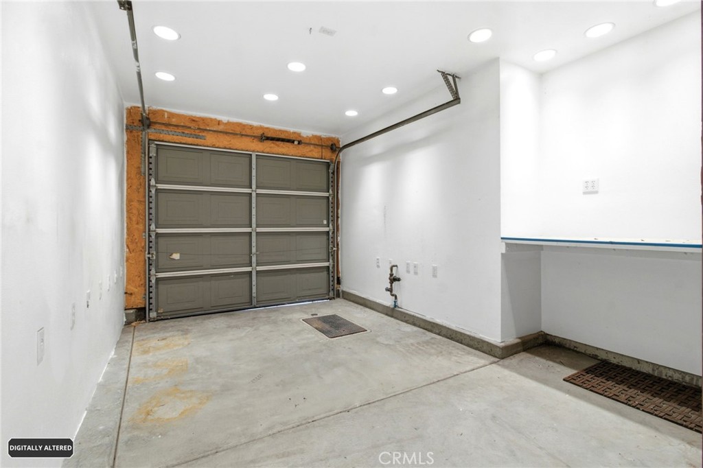 929 Lafayette