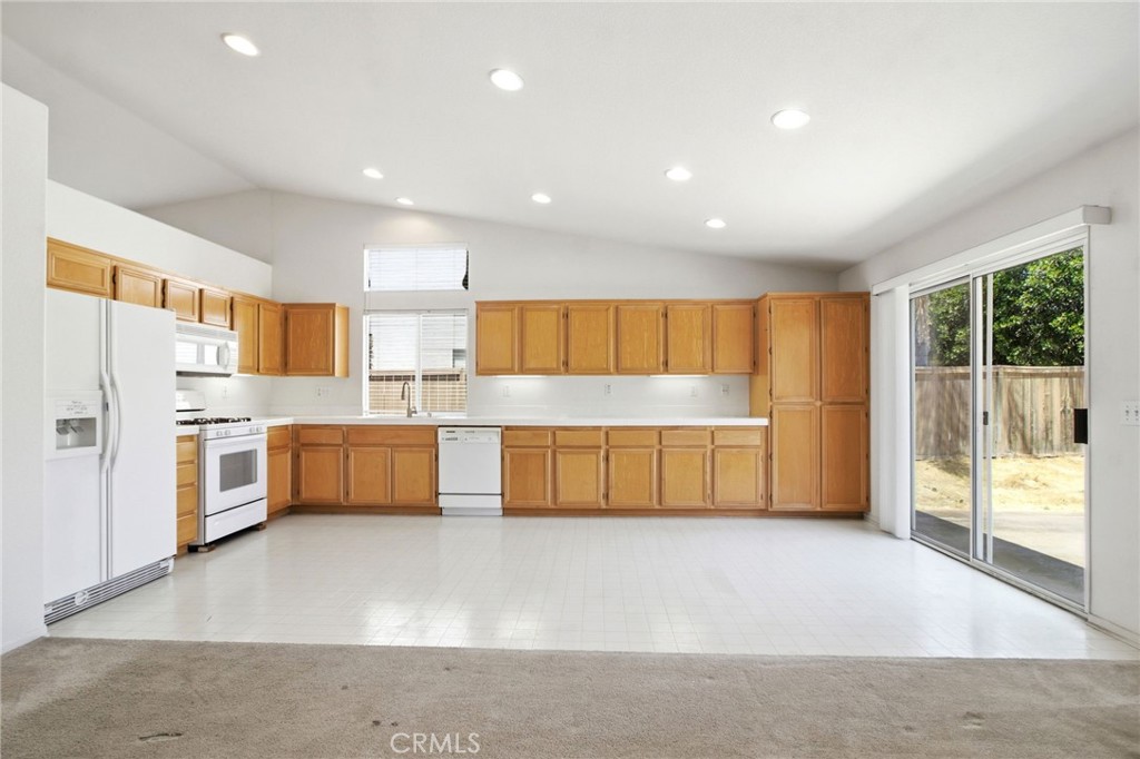 929 Lafayette