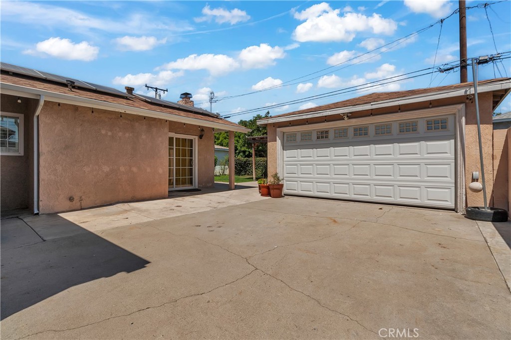 5944 Pennswood