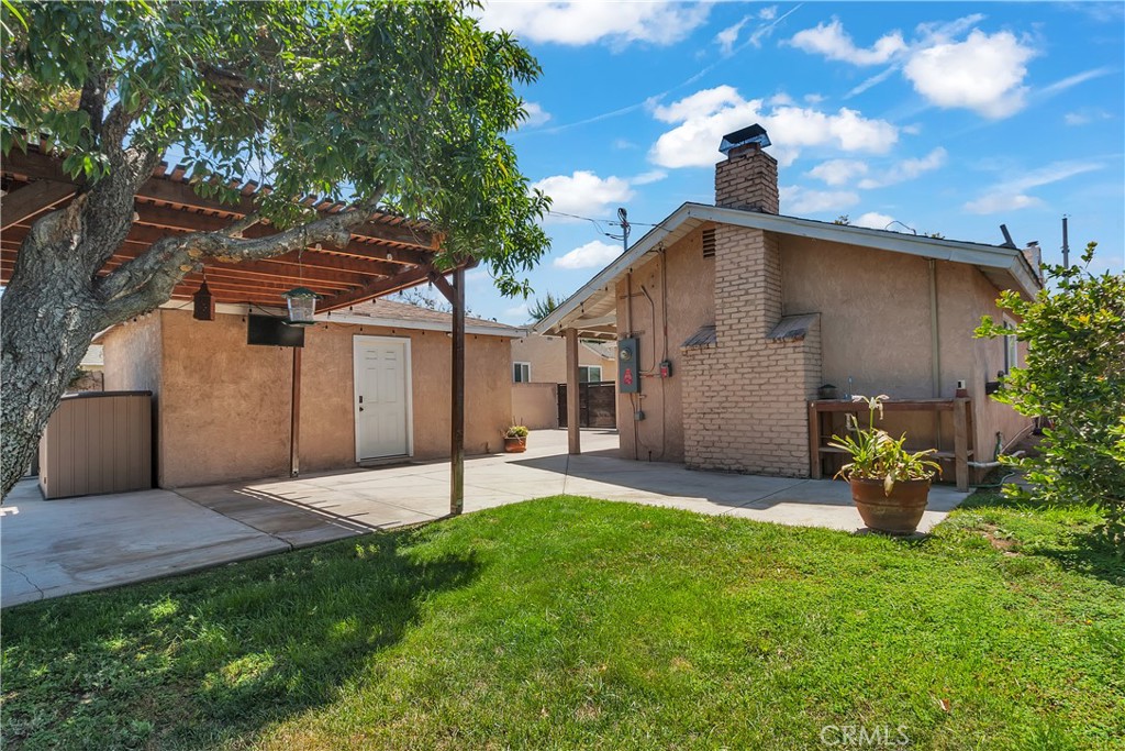 5944 Pennswood