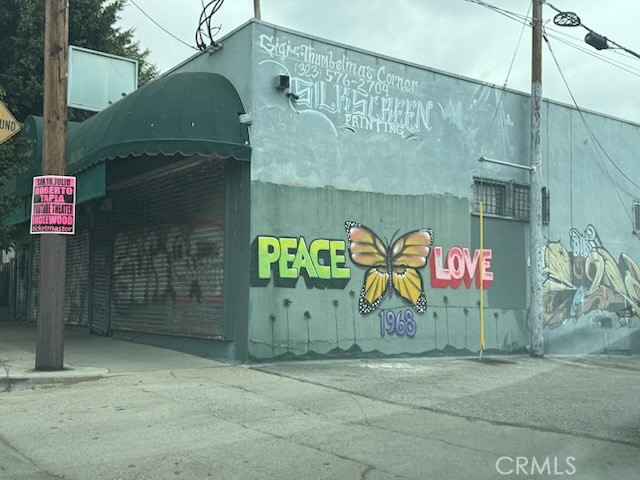 2218 Daly