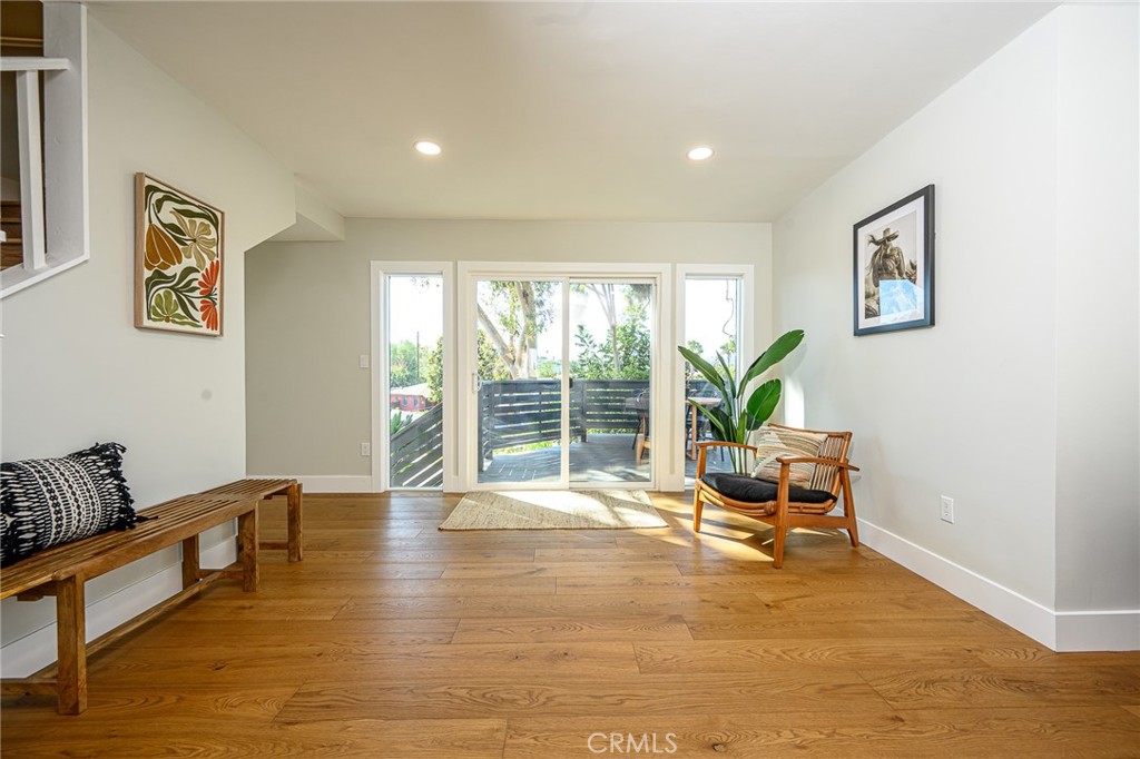 1729 Cabrillo Ave