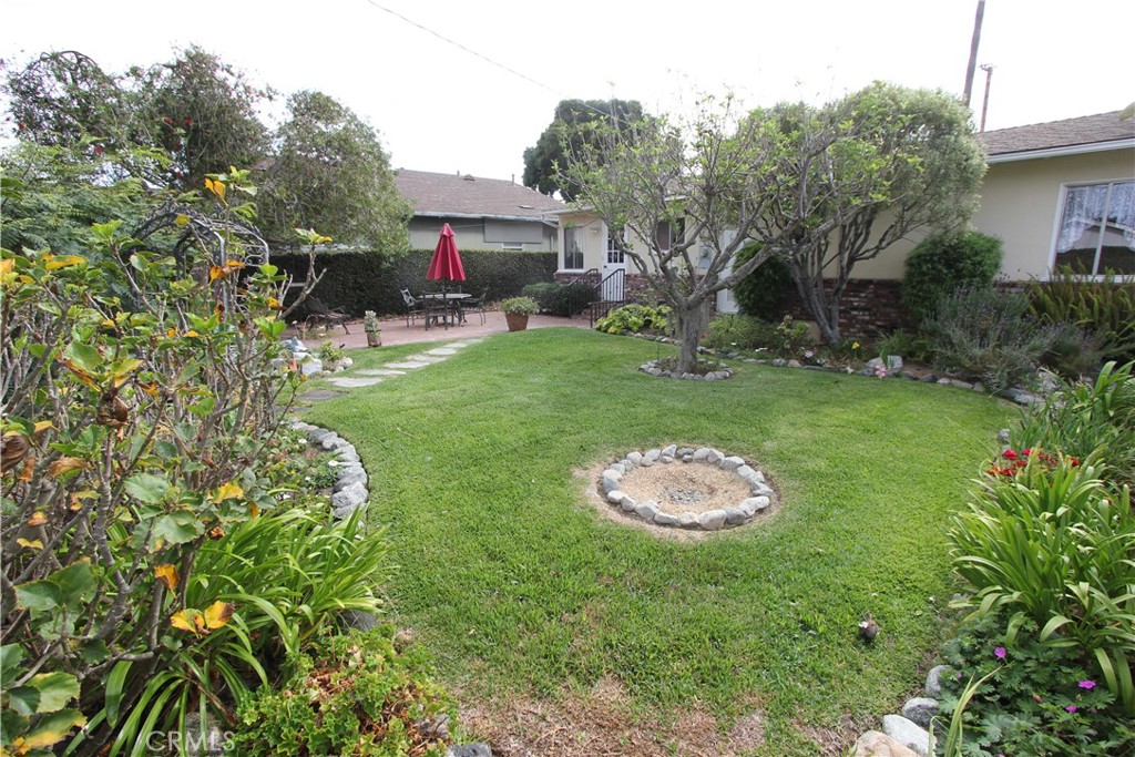 1729 Lake