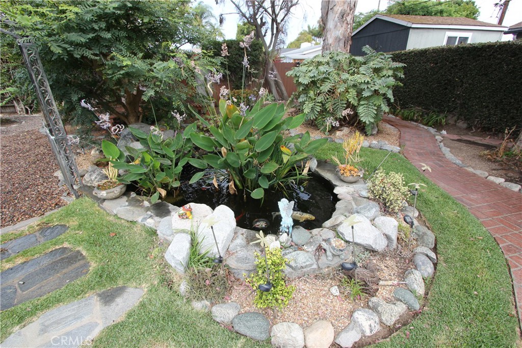 1729 Lake