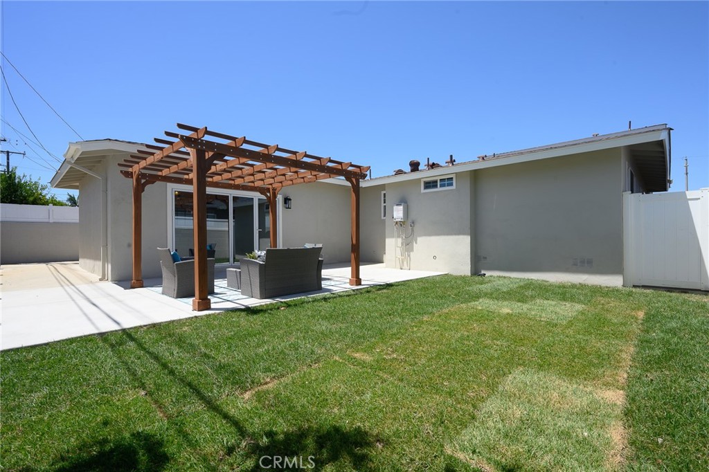 2362 W 234th