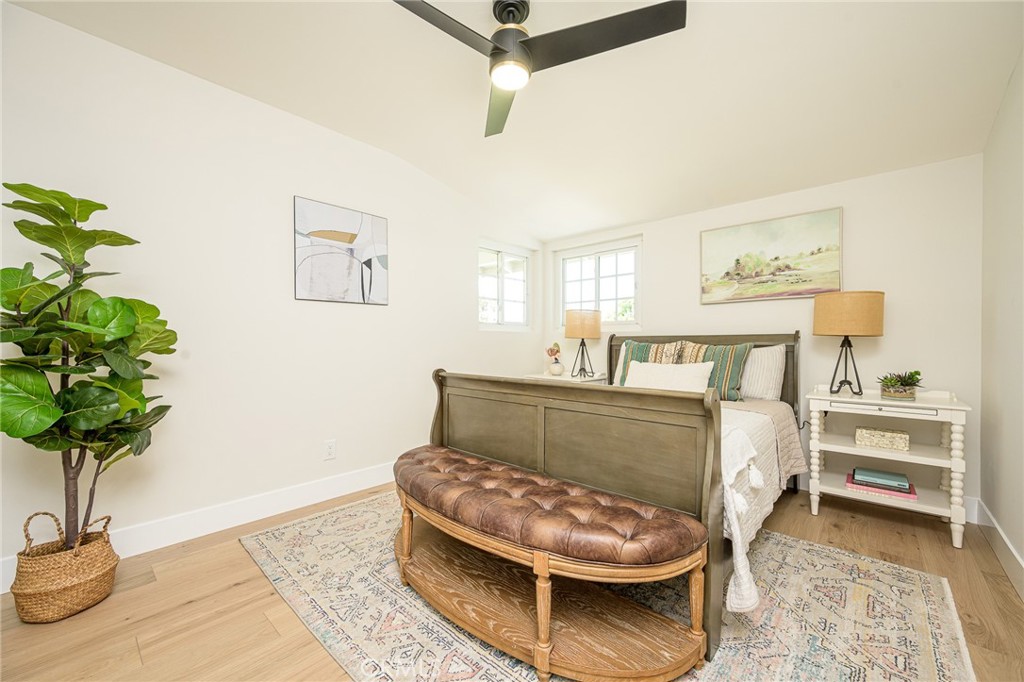 2362 W 234th