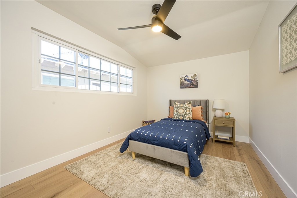 2362 W 234th