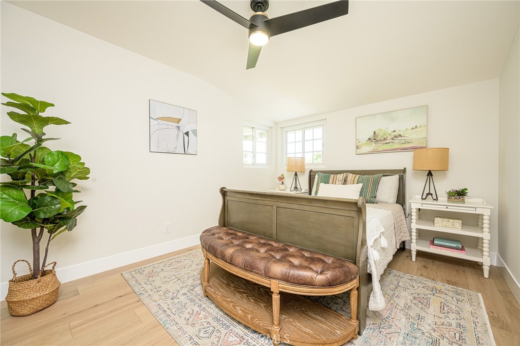 2362 W 234th