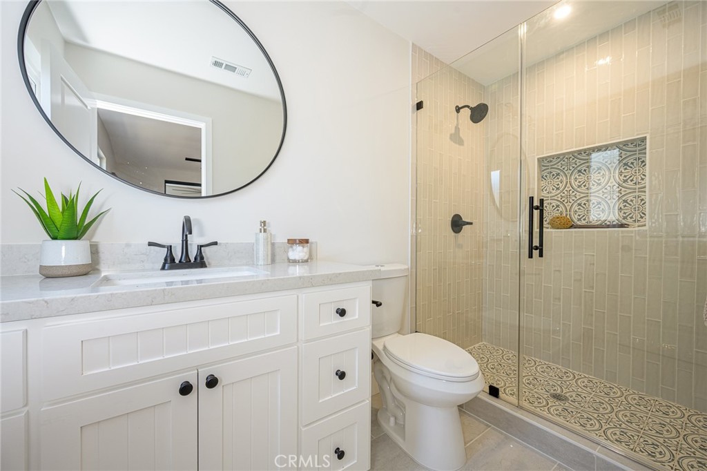 2362 W 234th