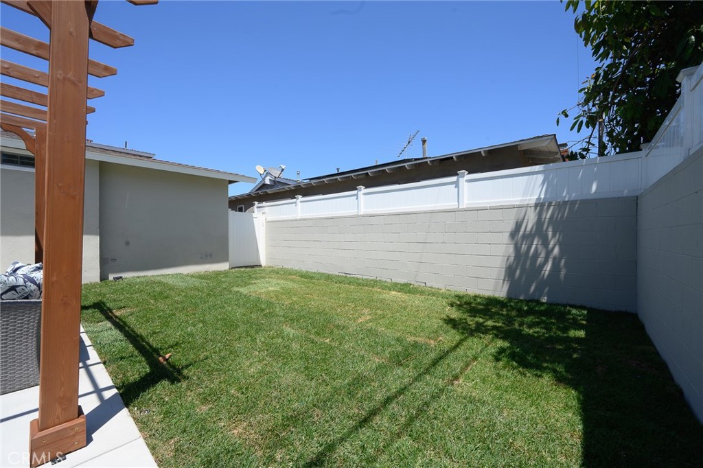 2362 W 234th