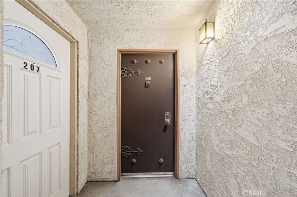 2424 S Gaffey