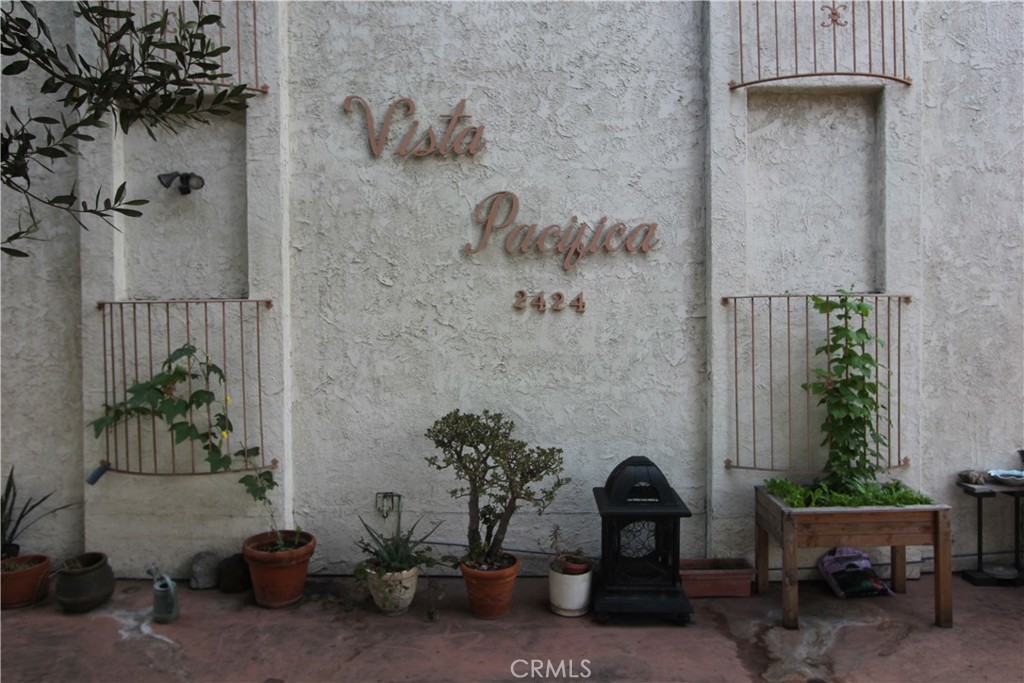 2424 S Gaffey