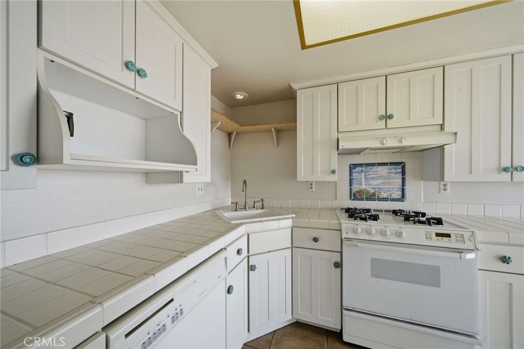 2424 S Gaffey