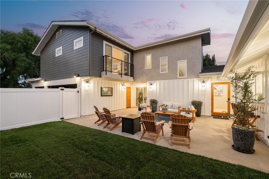 226 Santa Isabel