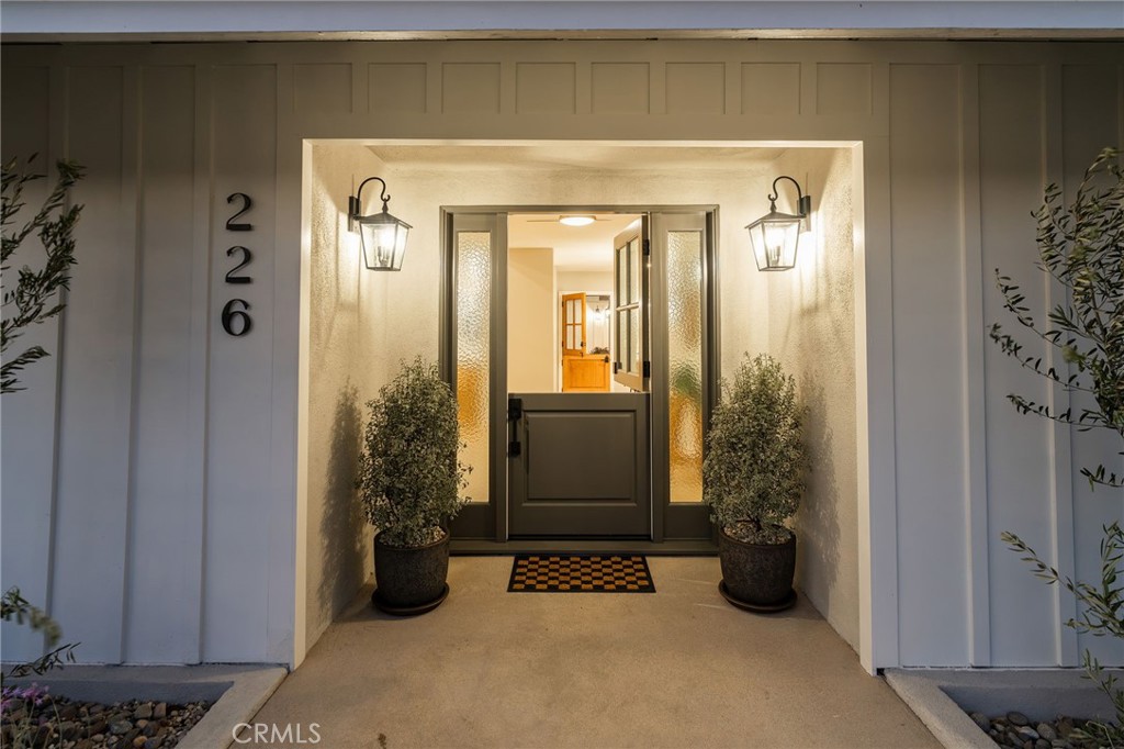 226 Santa Isabel