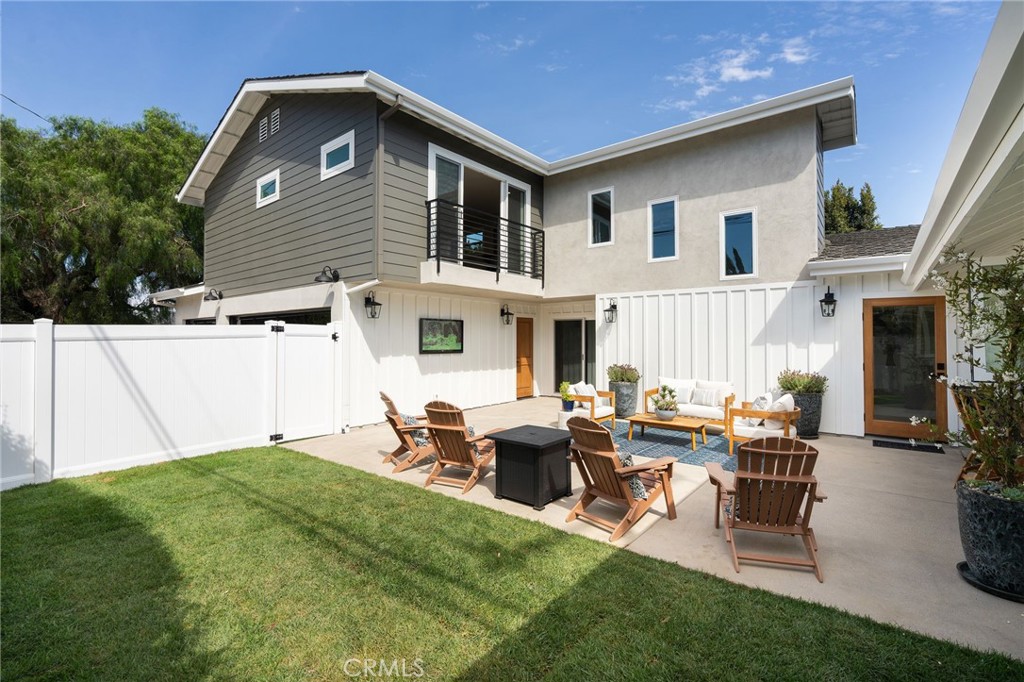 226 Santa Isabel