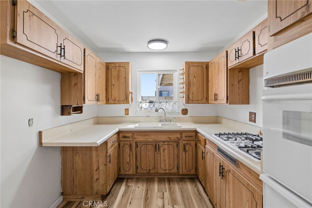 1333 E Monroe