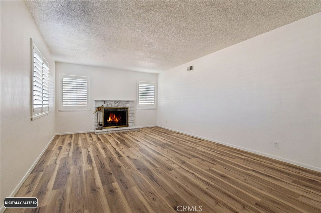 1333 E Monroe