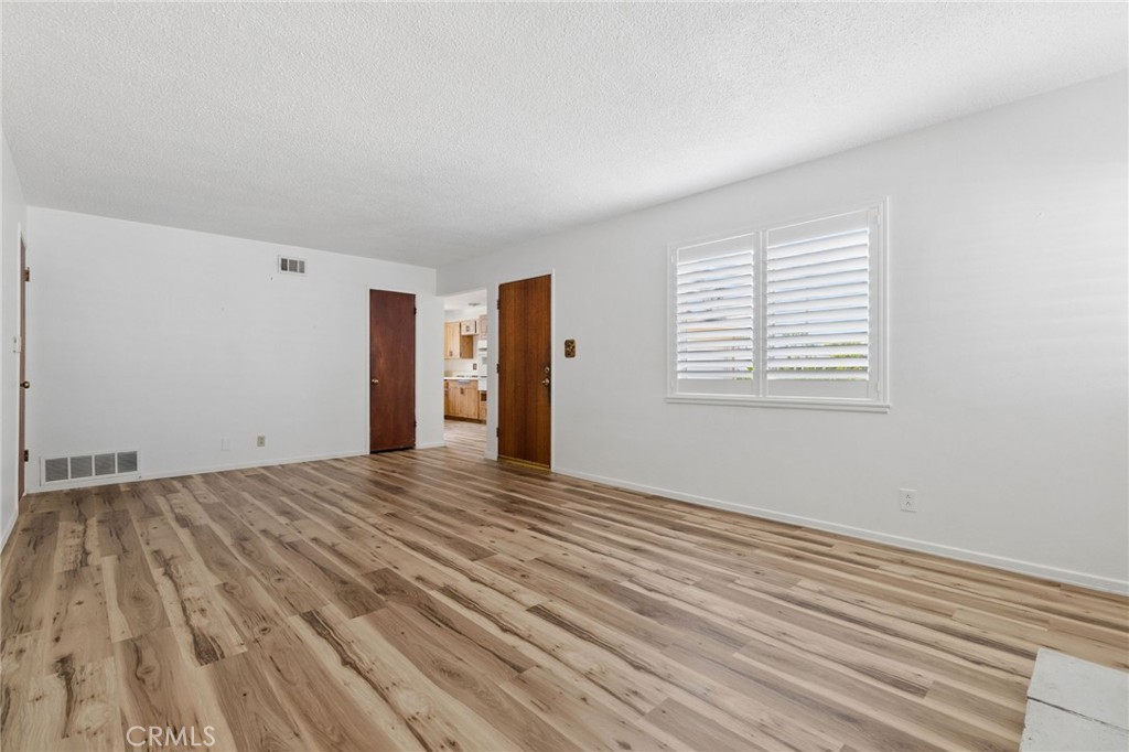 1333 E Monroe