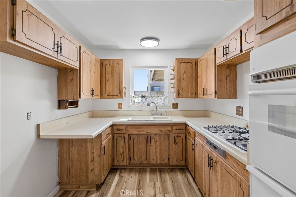 1333 E Monroe