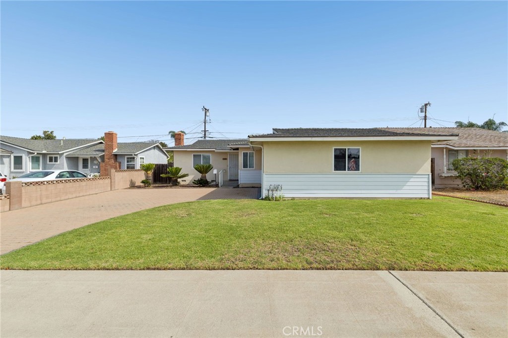 1333 E Monroe