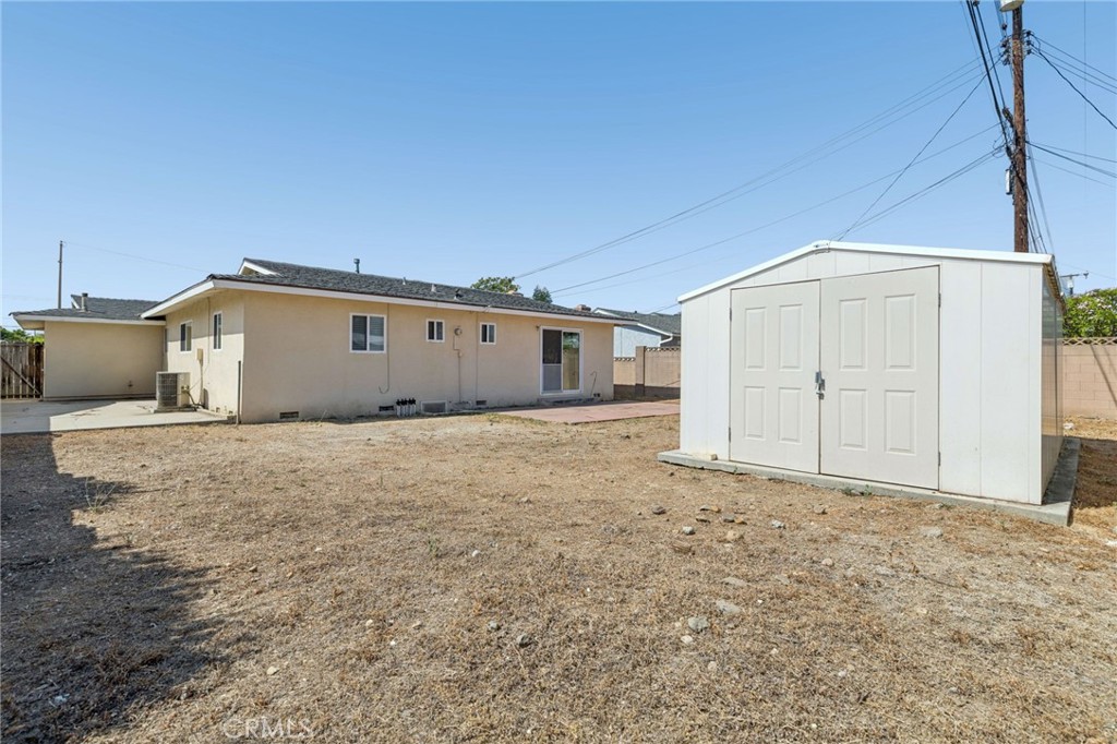 1333 E Monroe