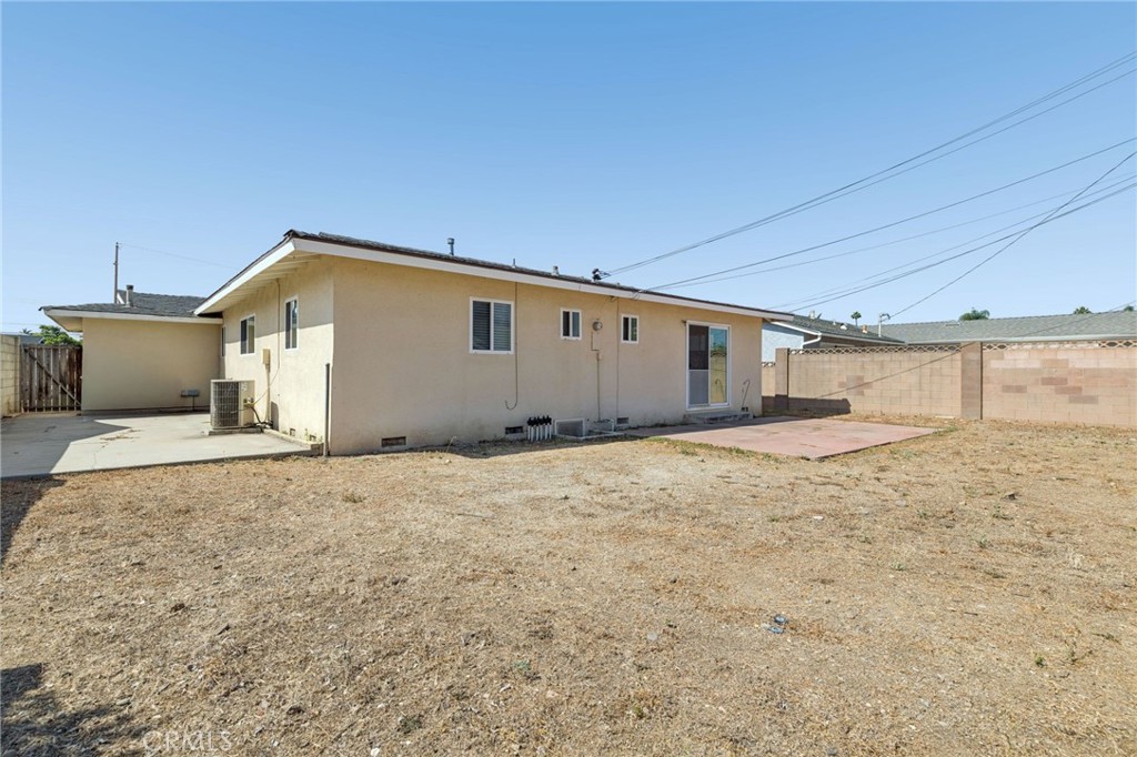 1333 E Monroe