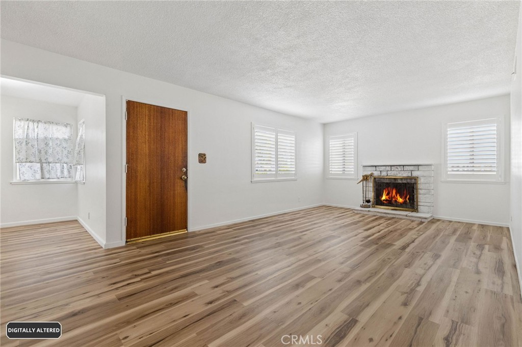 1333 E Monroe