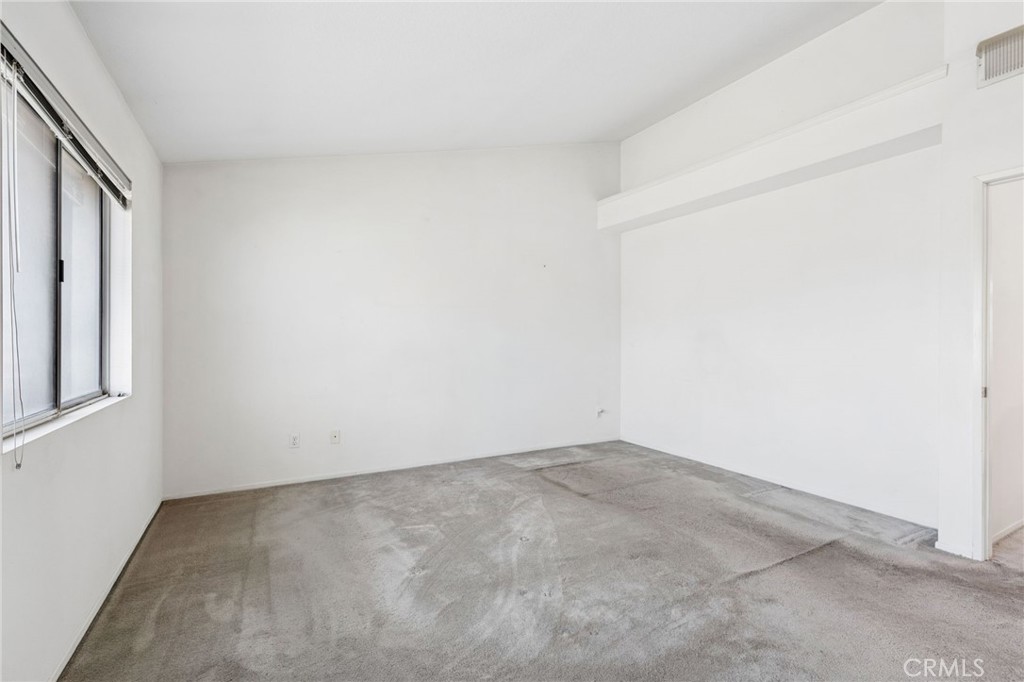6613 Blanchard