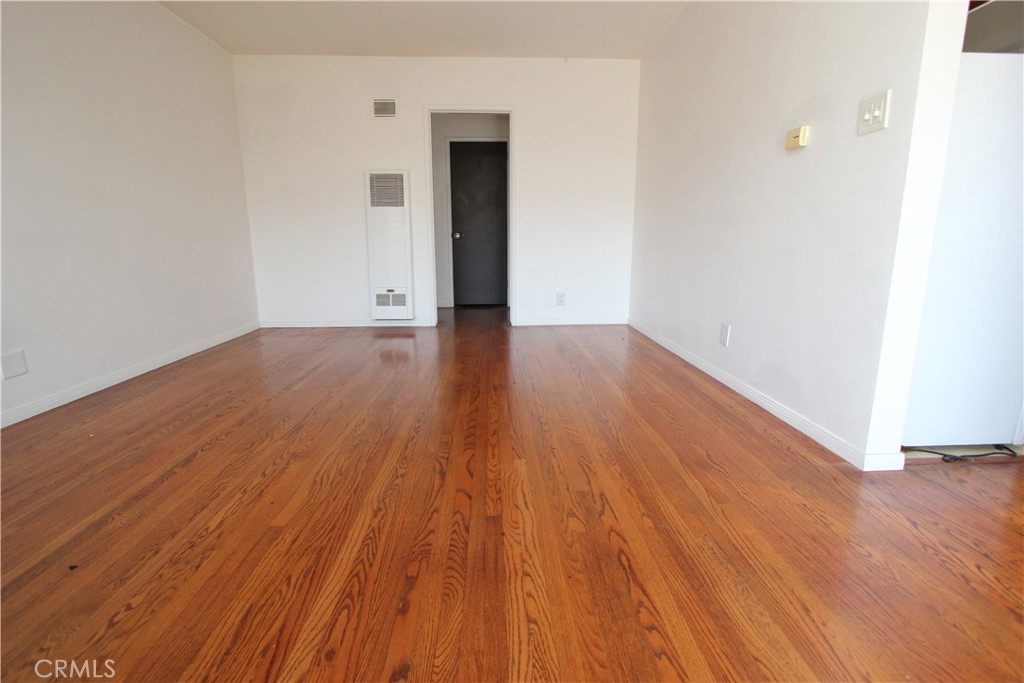1831 E Appleton
