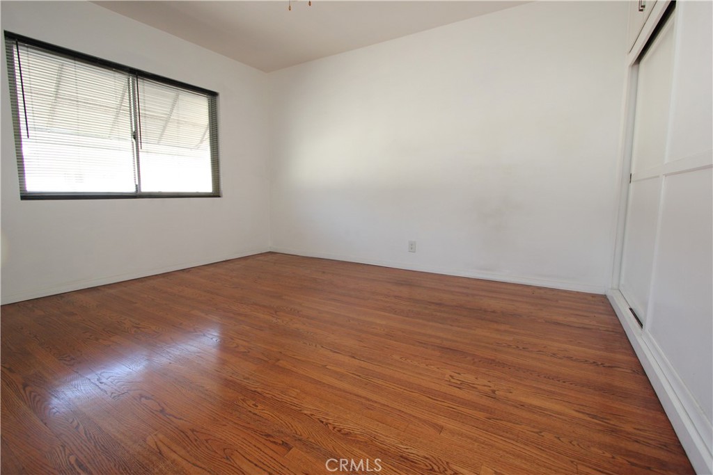 1831 E Appleton