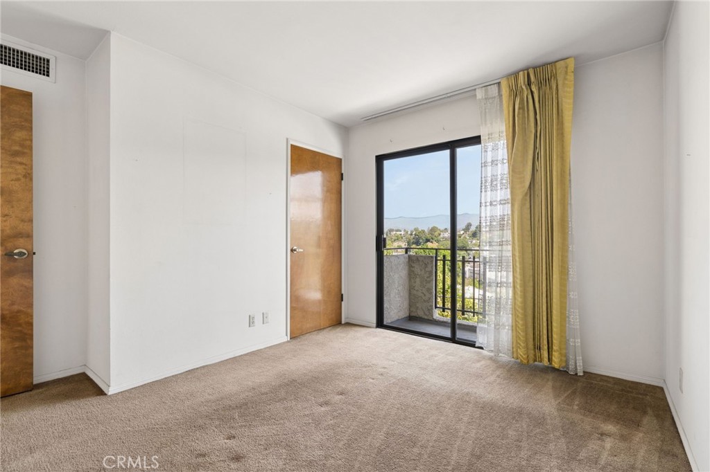 2431 Claremont