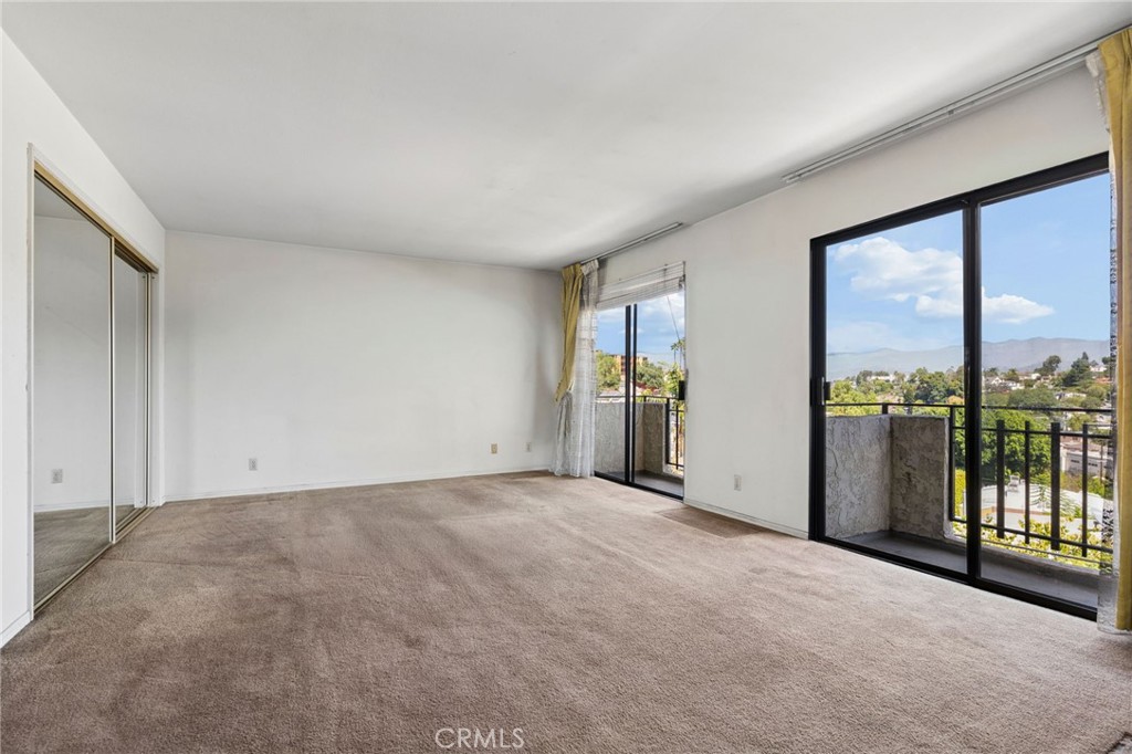 2431 Claremont