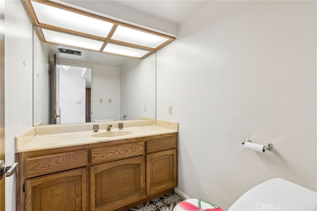 2431 Claremont