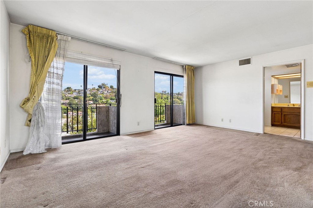 2431 Claremont