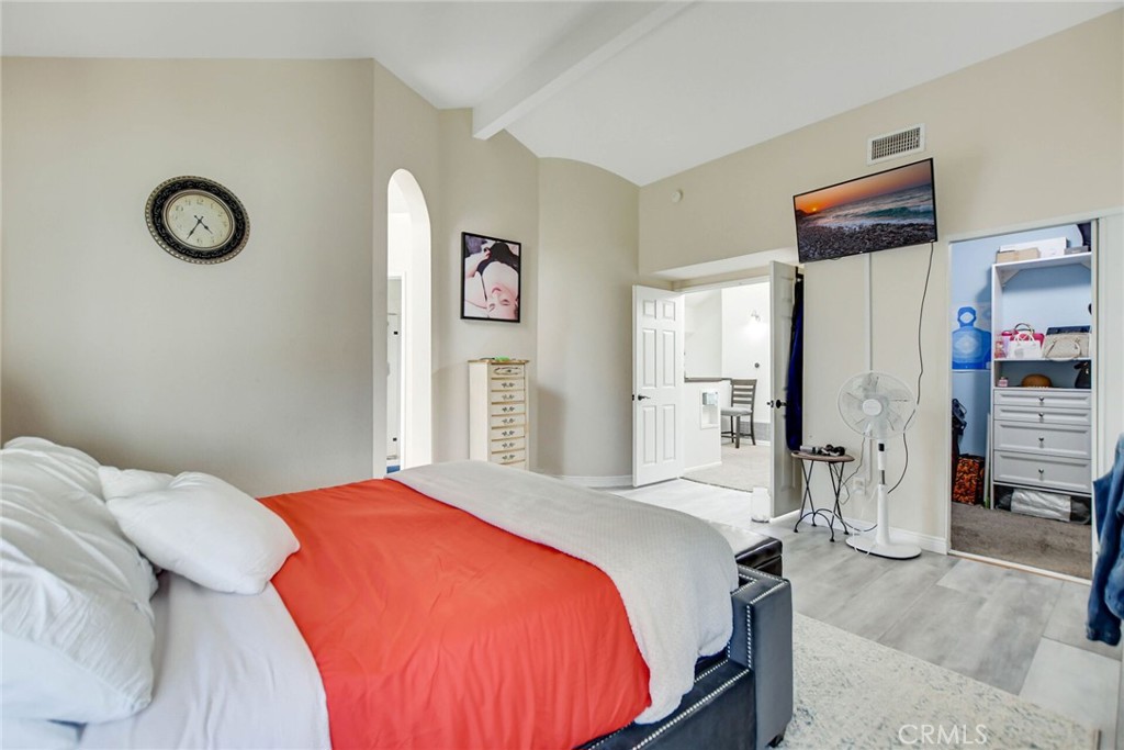 10437 Sandstone Court