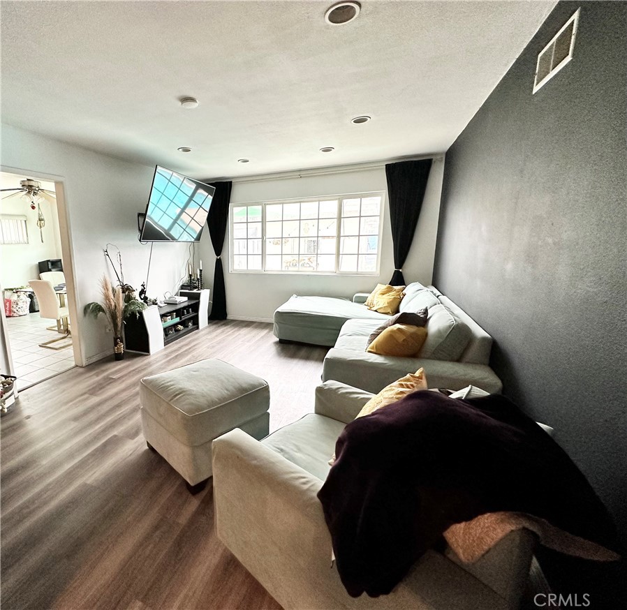 431 E Sandison Street